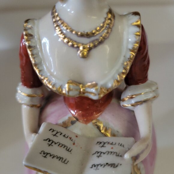 VINTAGE ~ MARUYAMA OCCUPIED JAPAN PORCELAIN READING WOMAN FIGURINE - Picture 9 of 12